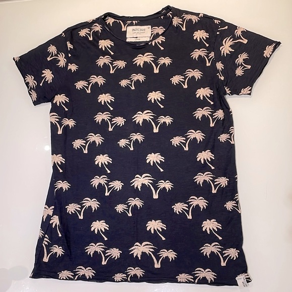 Palm Tree Print T-Shirt - Picture 1 of 8